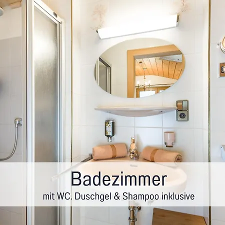 - Birgit Mariacher - Infrarotsauna & Broetchenservice - Zentral - Alles Fusslaeufig Erreichbar - Freier Bergblick * Tannheim