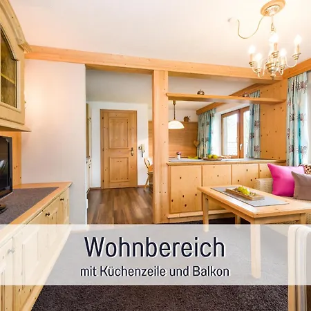 - Bei Birgit Mariacher - Inklusive Sommerbergbahnen - Infrarotsauna & Broetchenservice - Zentral Mit Bergblick