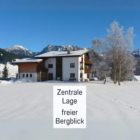 - Birgit Mariacher - Infrarotsauna & Broetchenservice - Zentral - Alles Fusslaeufig Erreichbar - Freier Bergblick Tannheim