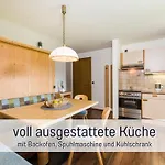 Appartamento Ruhige Zentrale Mit Privater Infrarotsauna & Bergblick In *