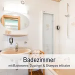 דירה Ruhige Zentrale Mit Privater Infrarotsauna & Bergblick In