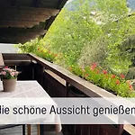 アパート Ruhige Zentrale Mit Privater Infrarotsauna & Bergblick In